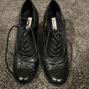 American eagle heels